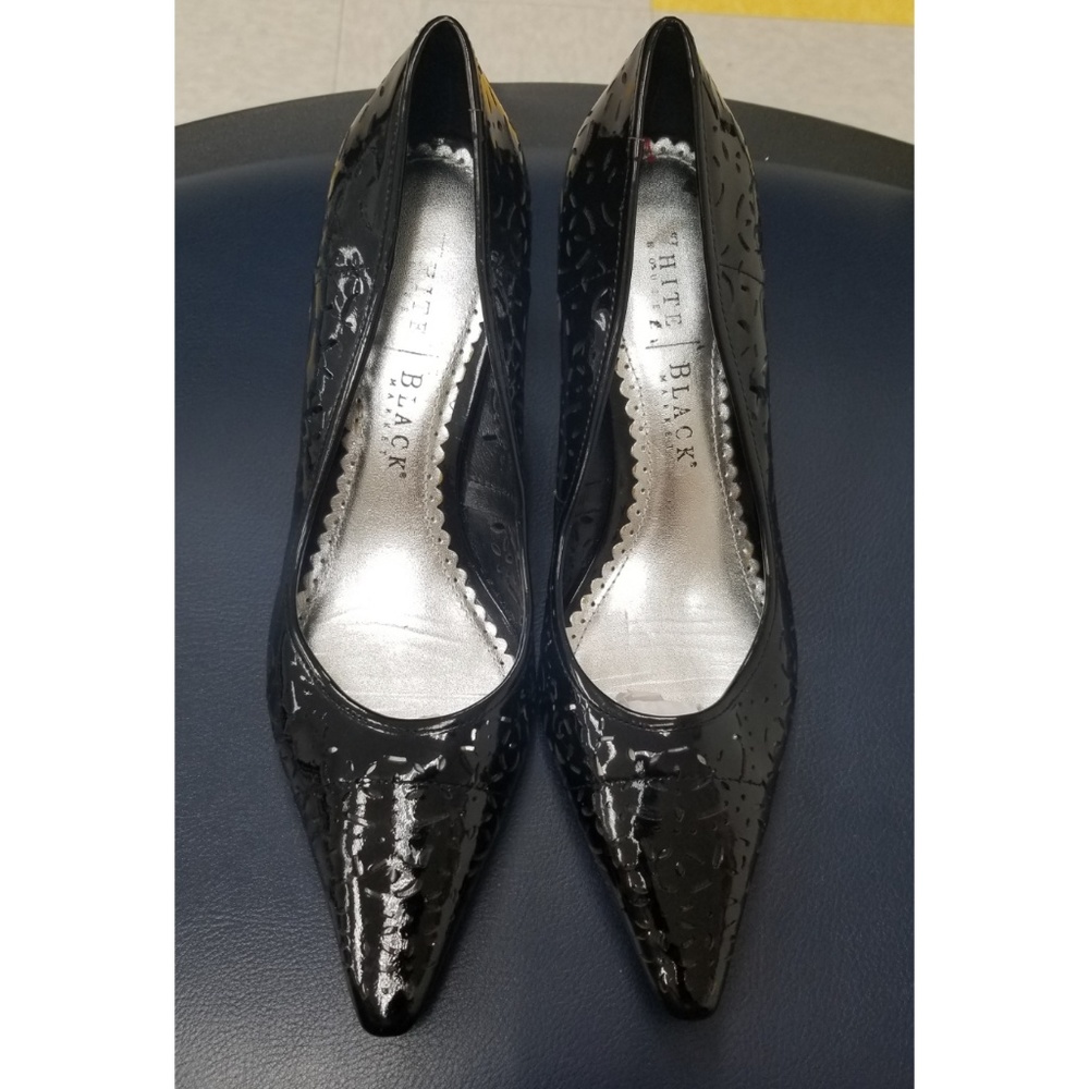 White house/ Black market kitten heels
